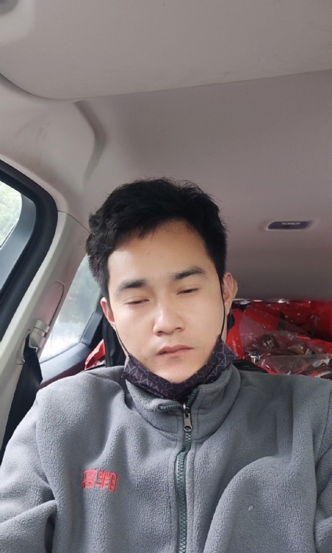 冷锋的第一张照片--黄石认干亲服务网